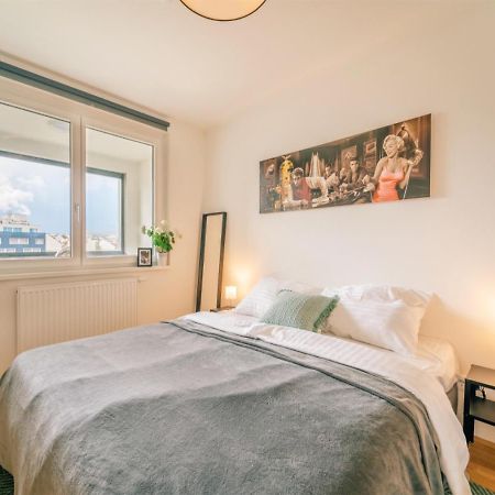 Balcony Apartment, 1 Min To Metro, Perfect For Long Stay 비엔나 외부 사진
